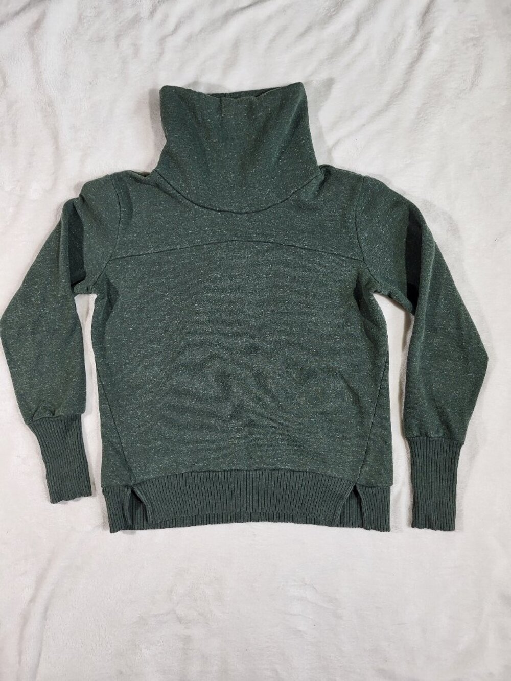 Alo Yoga Womens Haze Funnel Neck Sweatshirt Green Pullover !Estimated Medium!